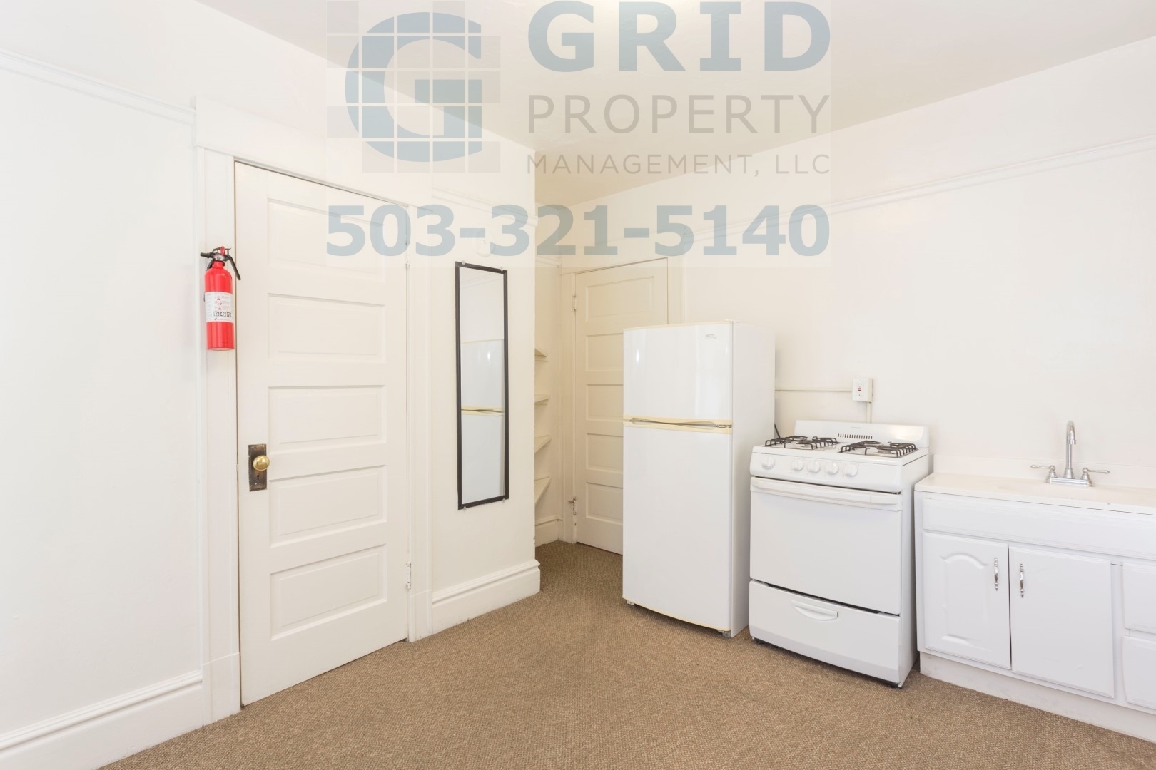 Portland Apartment: 1905 SE Morrison Street, Unit 04