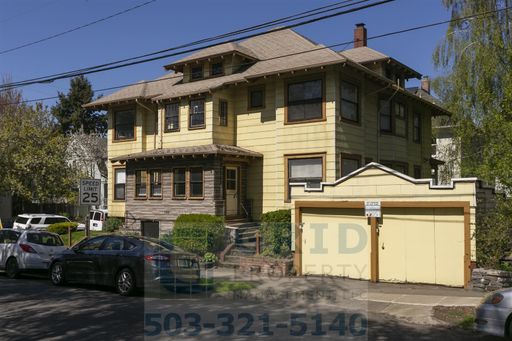 Southeast Studio With All Utilities Included - Shared Restrooms! – photo 1