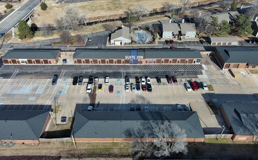FOR LEASE: Warehouse with Roll-Up Door & Controlled-Access Gate 450 RSF | Wichita, KS – Near US-35