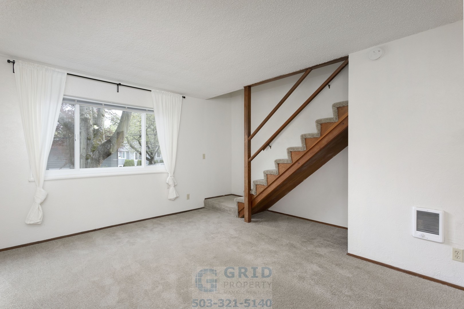 Portland Apartment: 1800 SE Stark Street, Unit 107