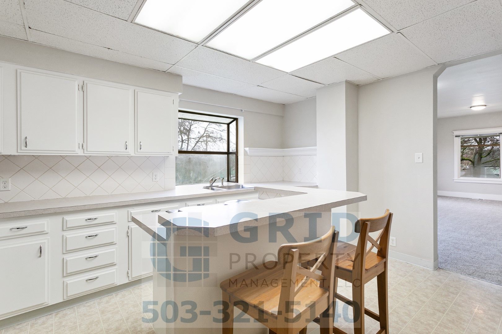 Portland House: 9339 N Oswego Ave