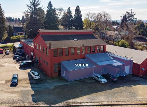 FOR LEASE: Industrial Warehouse Space with Rollup Door, High Clearance & Walk-In Cooler 2,293 RSF | Inner NE Portland, OR – Farragut Factory – photo 1