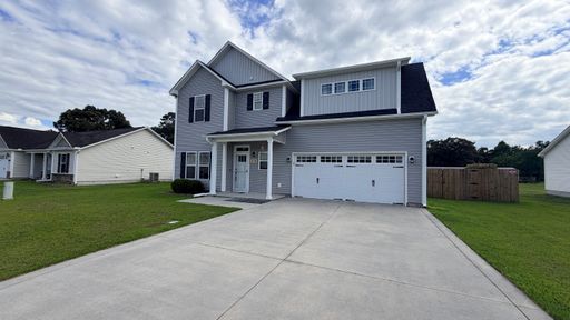 3 Bedroom 2.5 Bathroom Home in Richlands with a Bonus Room