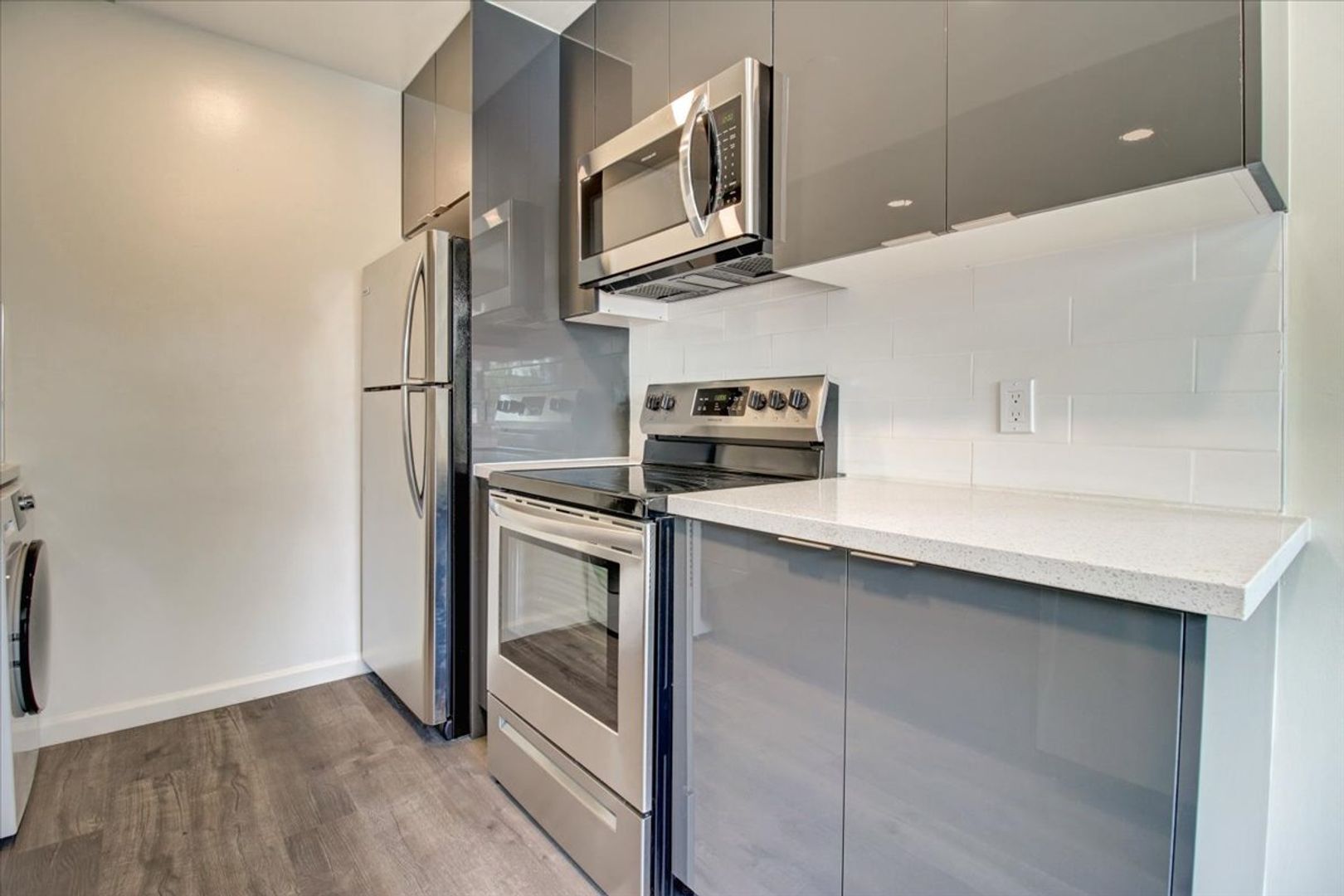 Mountain View Apartment: 1980 California Street