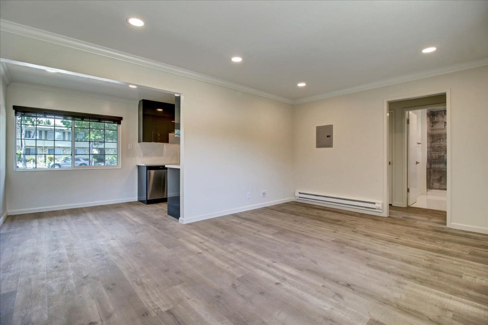 Mountain View Apartment: 1980 California Street