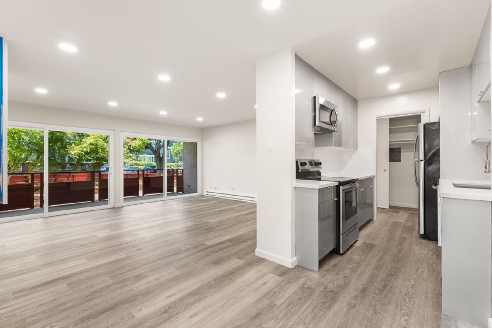 Belmont Apartment: 2441 Carlmont Drive