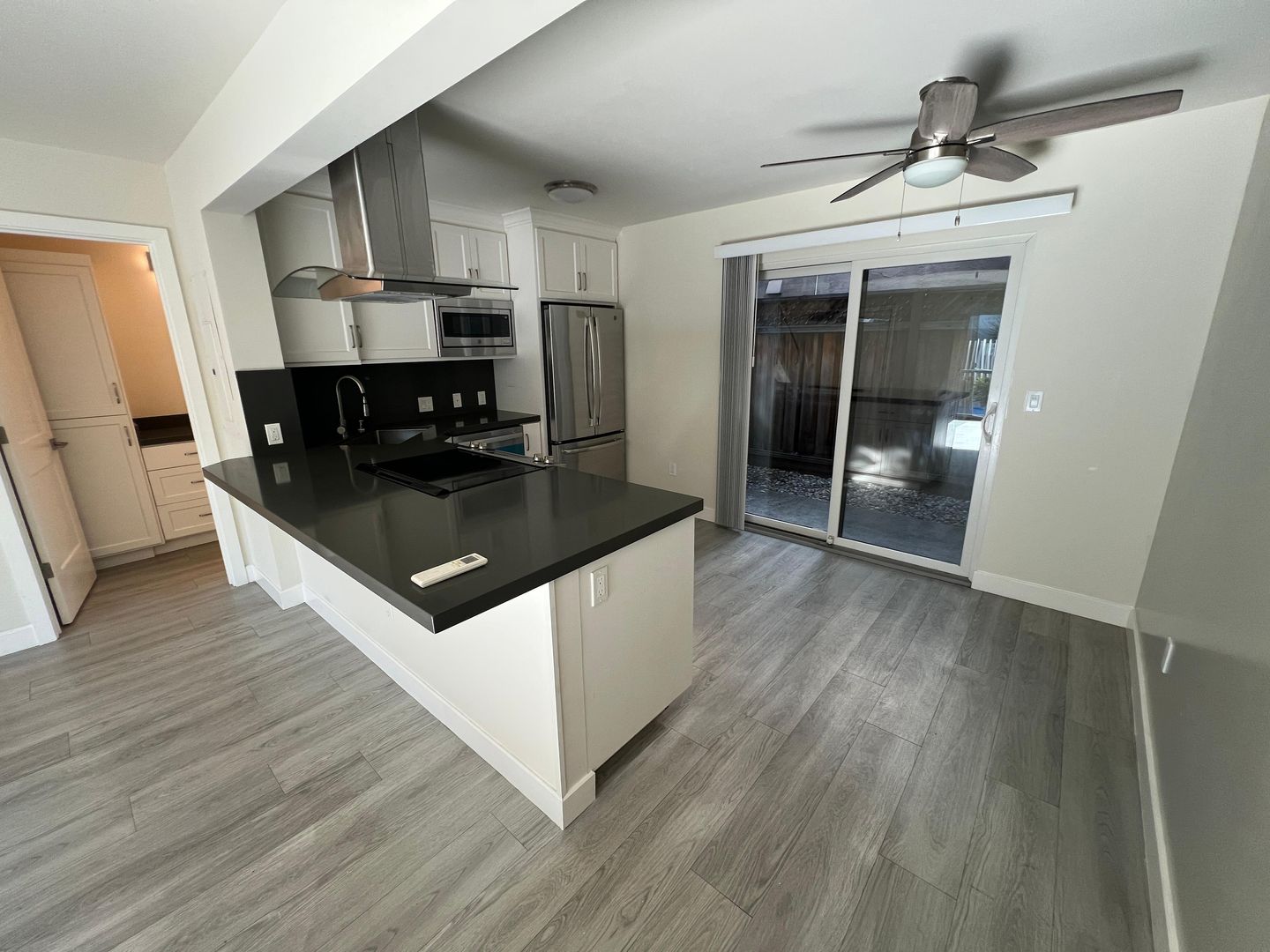 Sunnyvale Apartment: 1654-1662 Hollenbeck Avenue