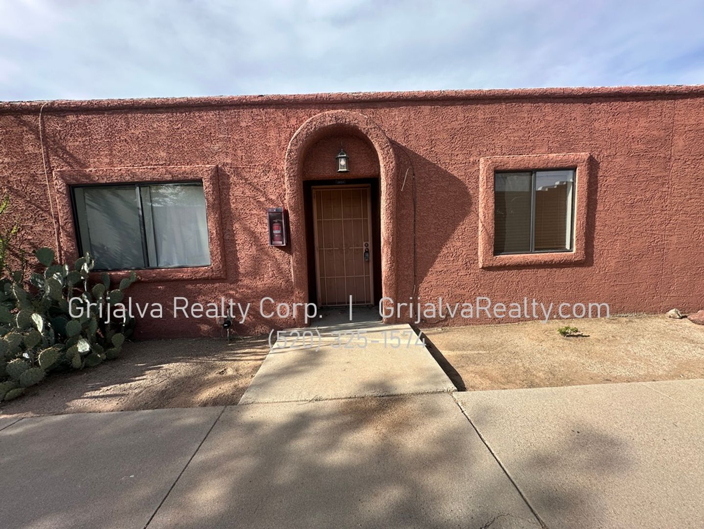 Tucson Apartment: 2833 N. Flanwill Blvd