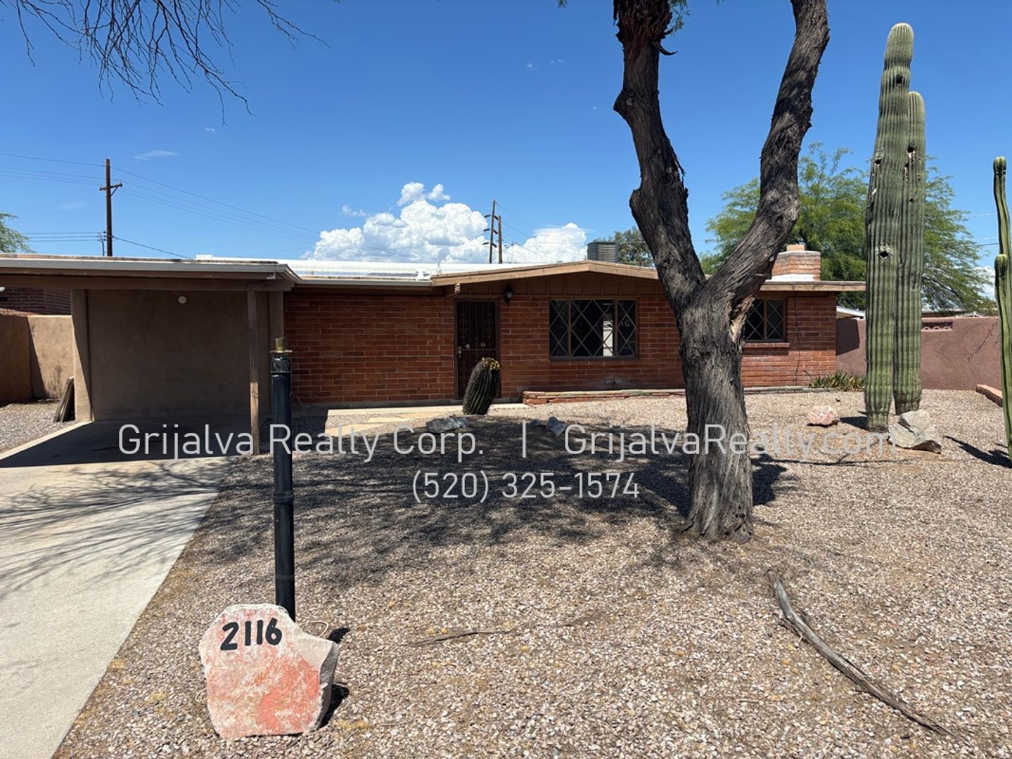Tucson House: 2116 W Calle Fortunado