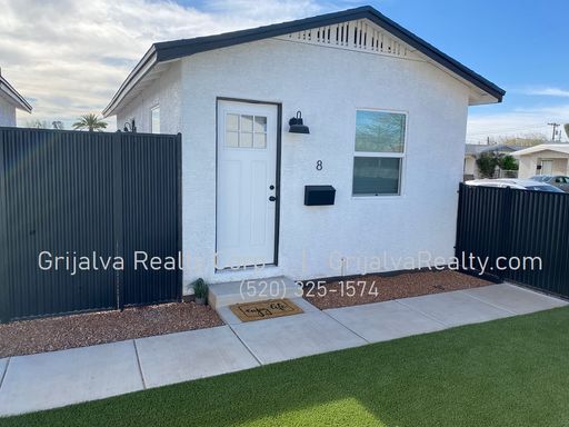Walk to UofA Campus! 1 BD, 1BA House - Fully Remodeled (Speedway/Park) – photo 1