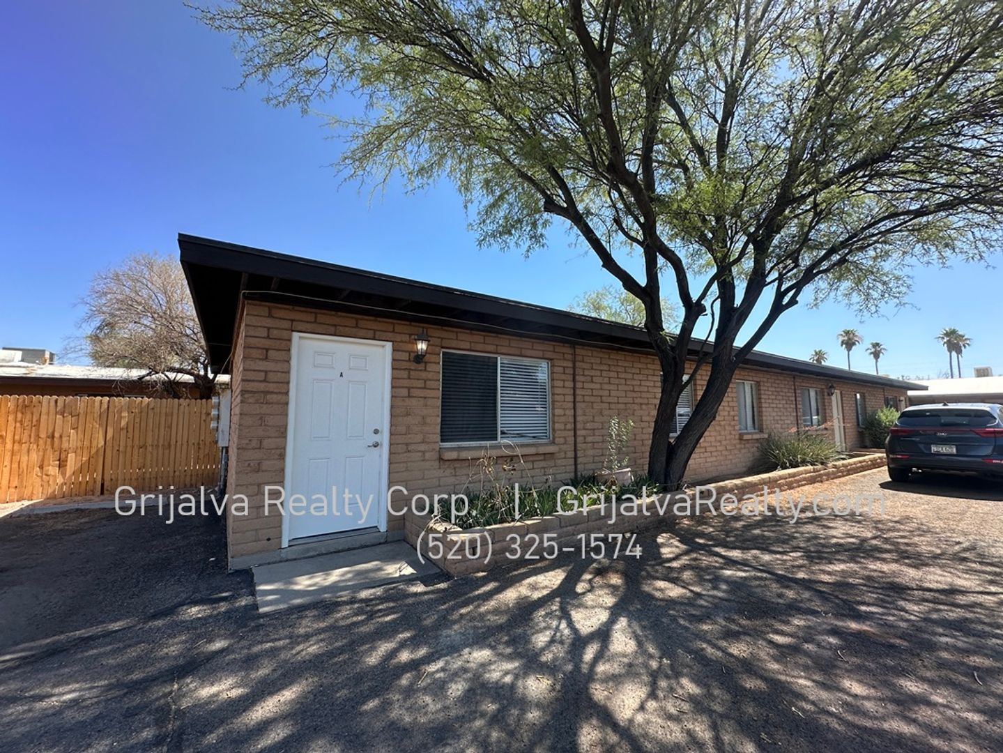 Tucson Apartment: 2838 N. Sparkman Blvd   Maintenance