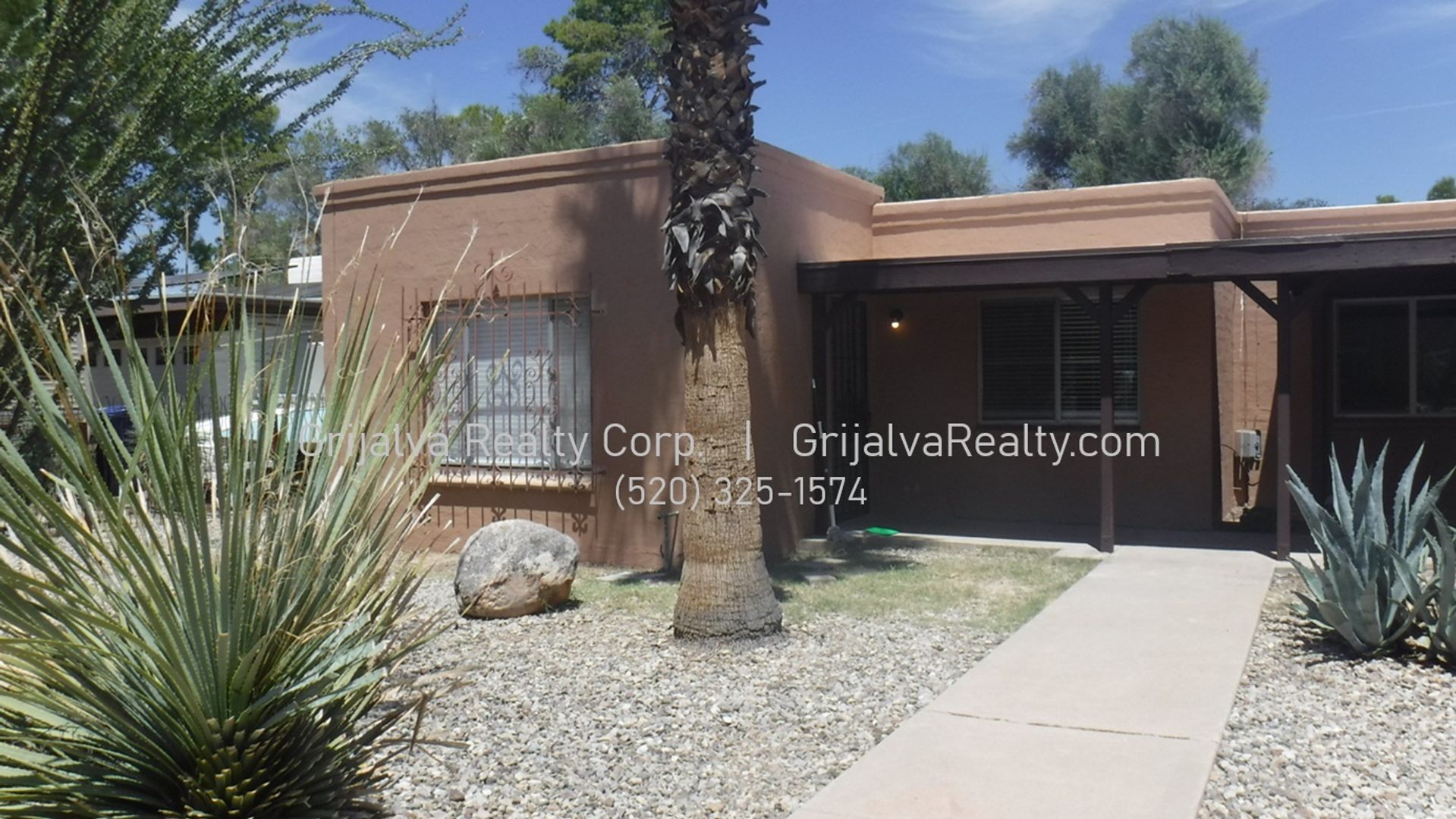 Tucson Townhome: 2451 E Mitchell St
