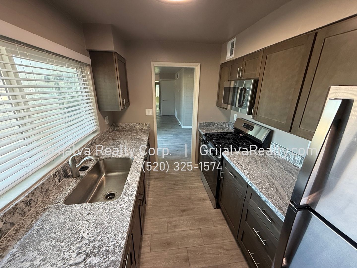 2923-2941 10th 6 of 12