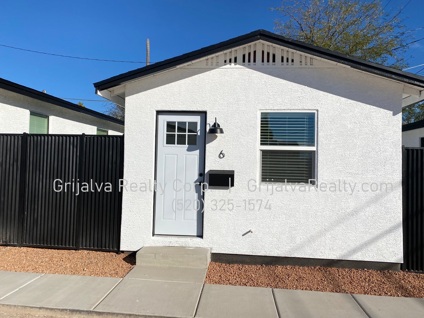 Tucson Townhome: 1030 E Lee