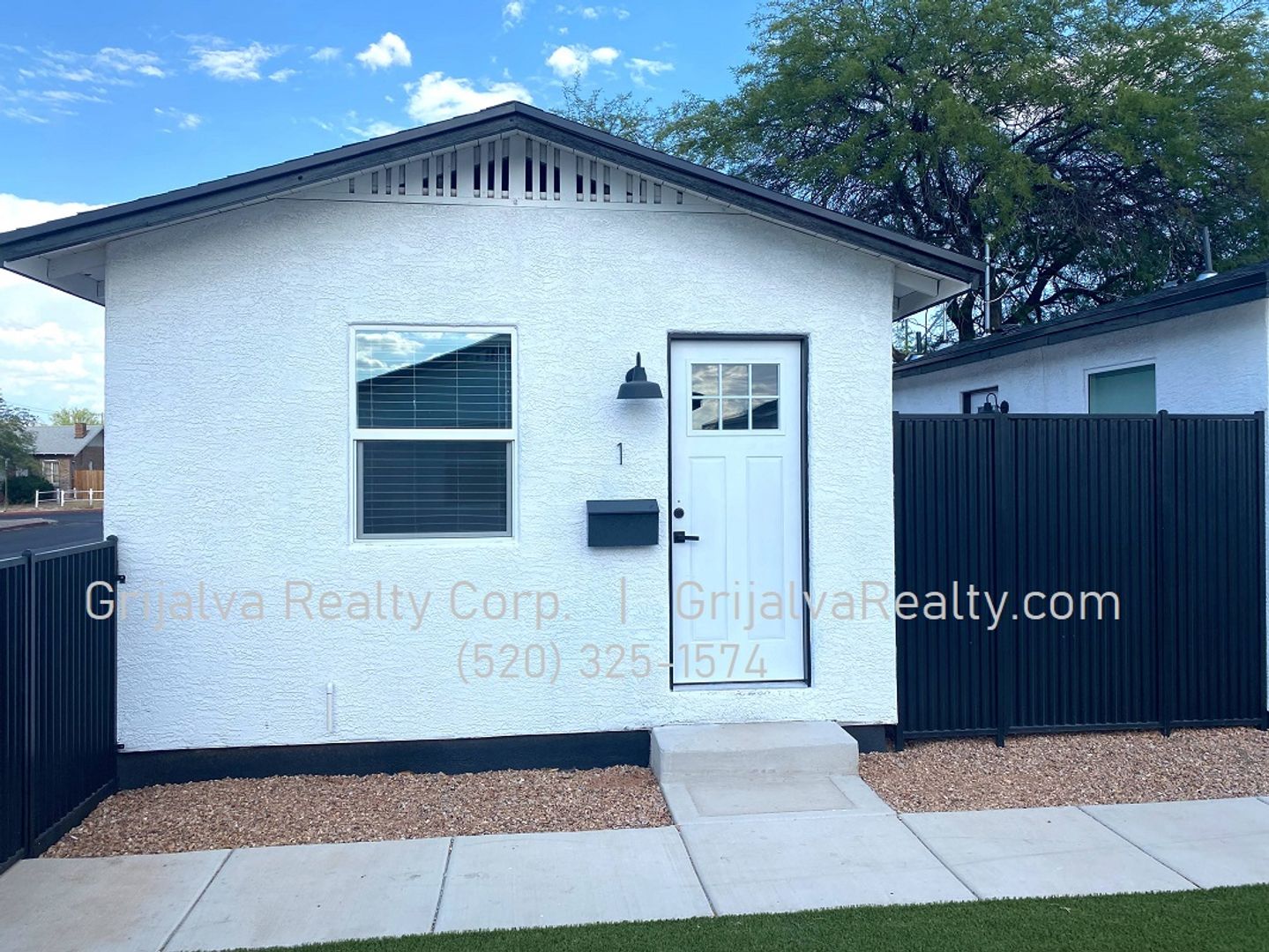 Tucson Townhome: 1030 E Lee