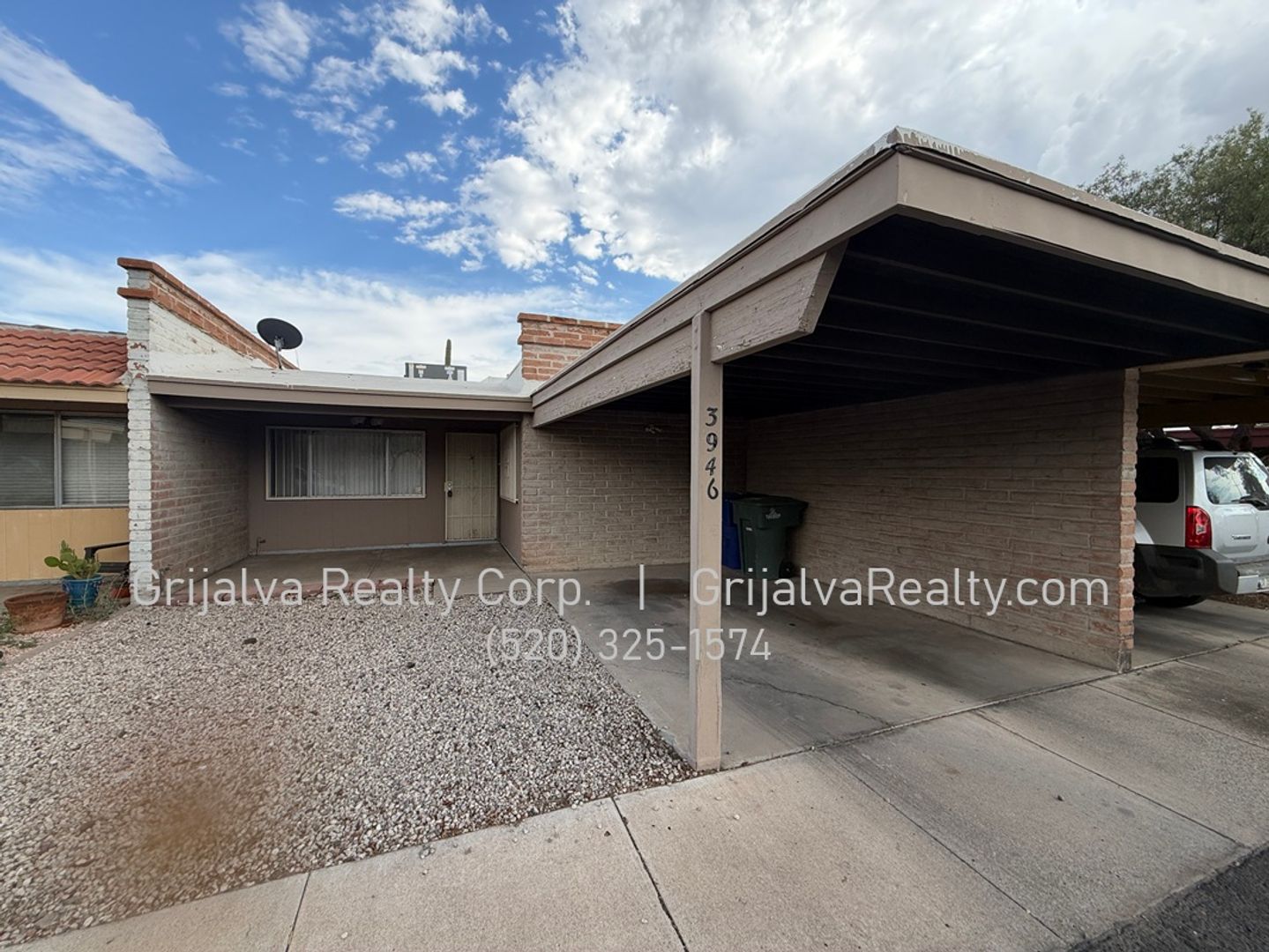 Tucson Townhome: 3946 N. Stone Ave
