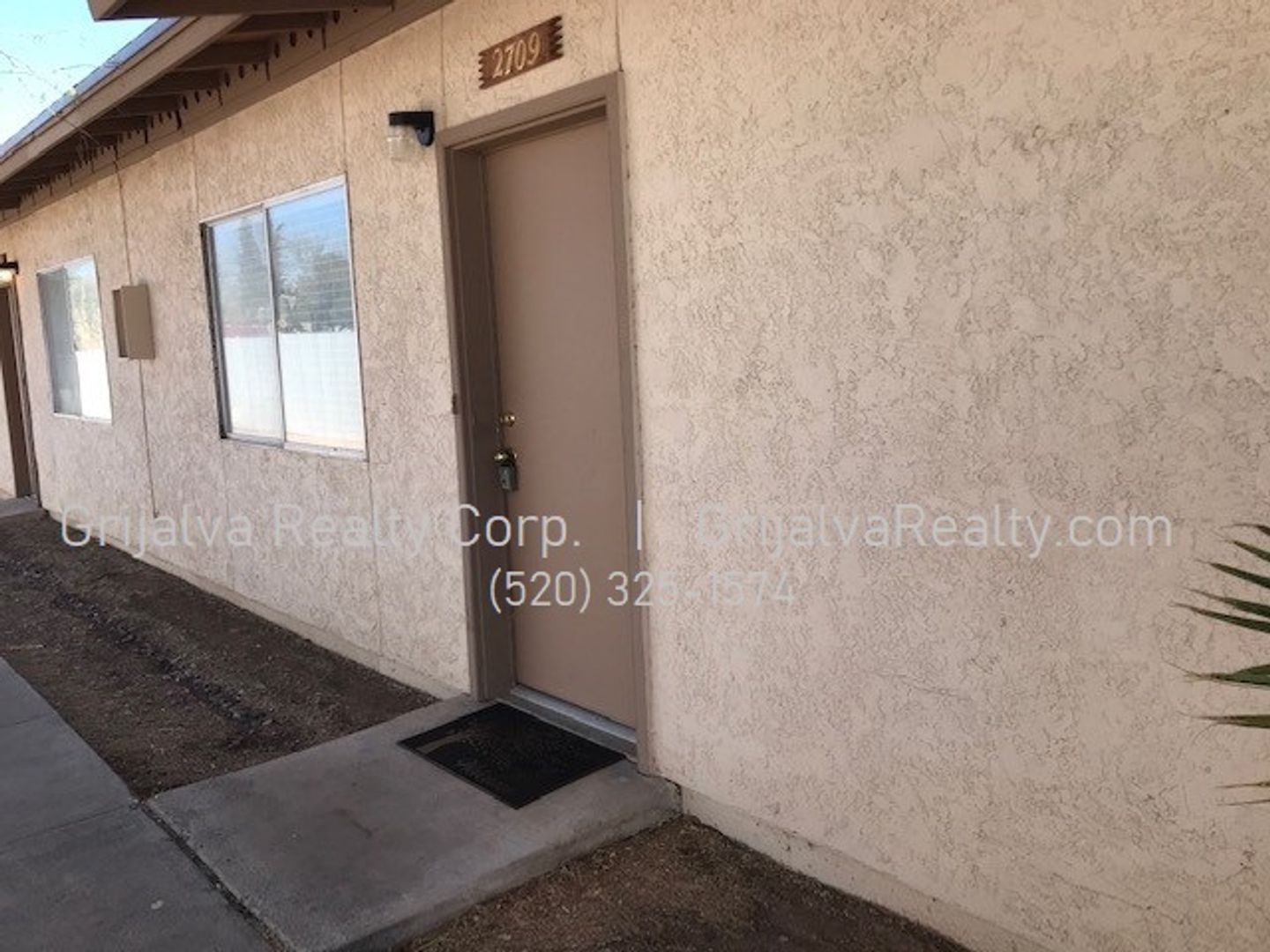 Tucson Apartment: 2709 N. Fair Oaks Ave.