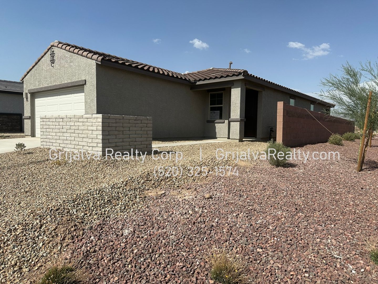Marana House: 12688 N Fire Brand St