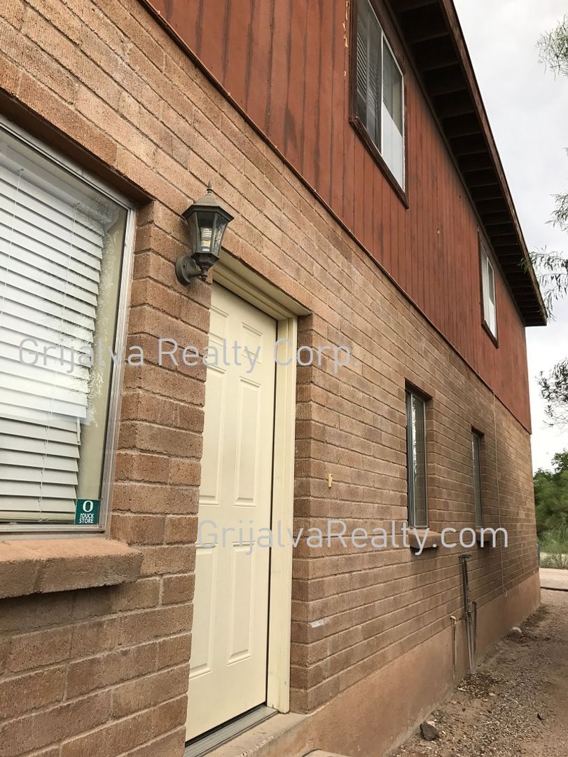 Tucson Apartment: 1014 E. 12th St.