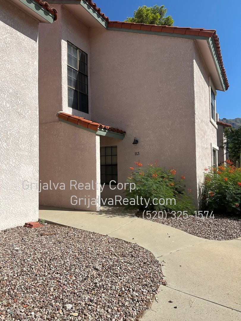 Tucson Condo: 6430 N. Tierra de las Catalinas #113