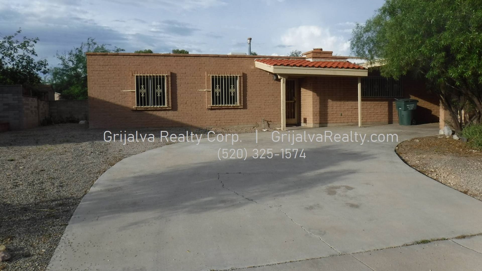 Tucson House: 2650 W Calle Padilla