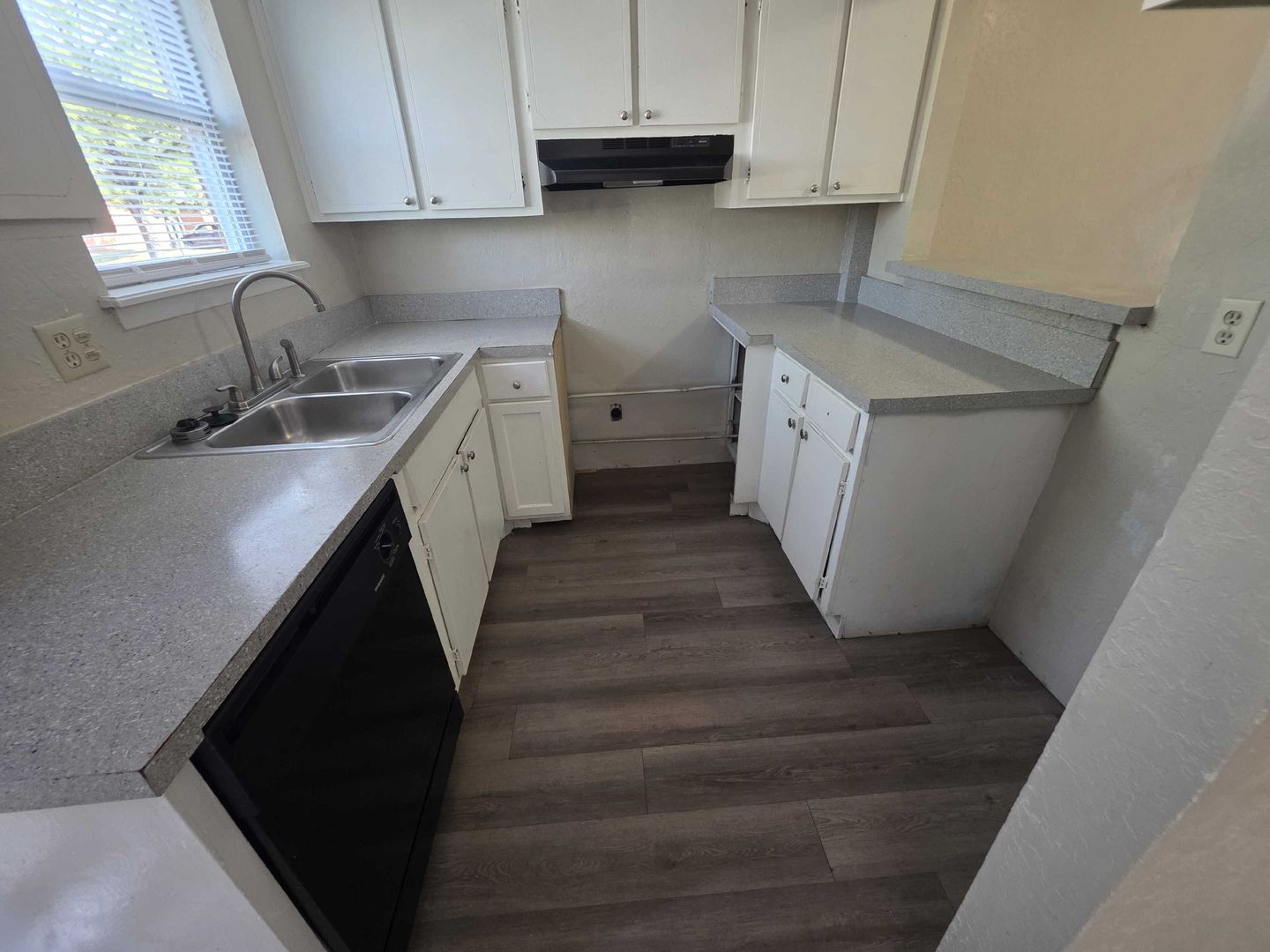 Norman Townhome: 1300 Crown Point Avenue