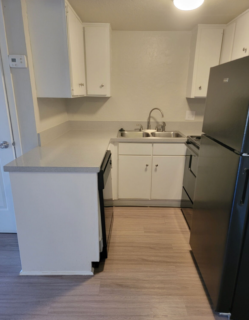 Norman Townhome: 1300 Crown Point Avenue