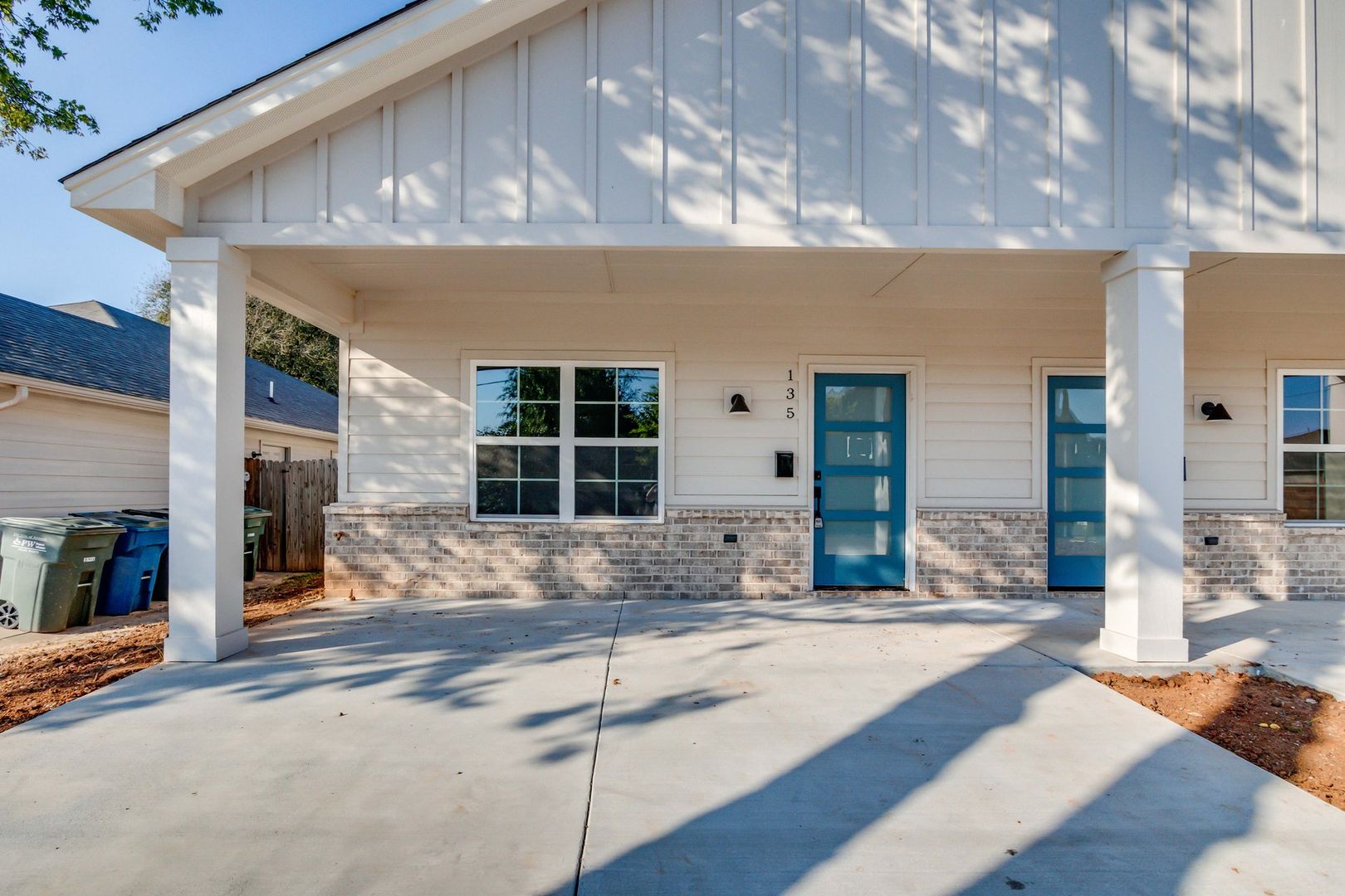 Edmond Apartment: 133 W Thatcher St