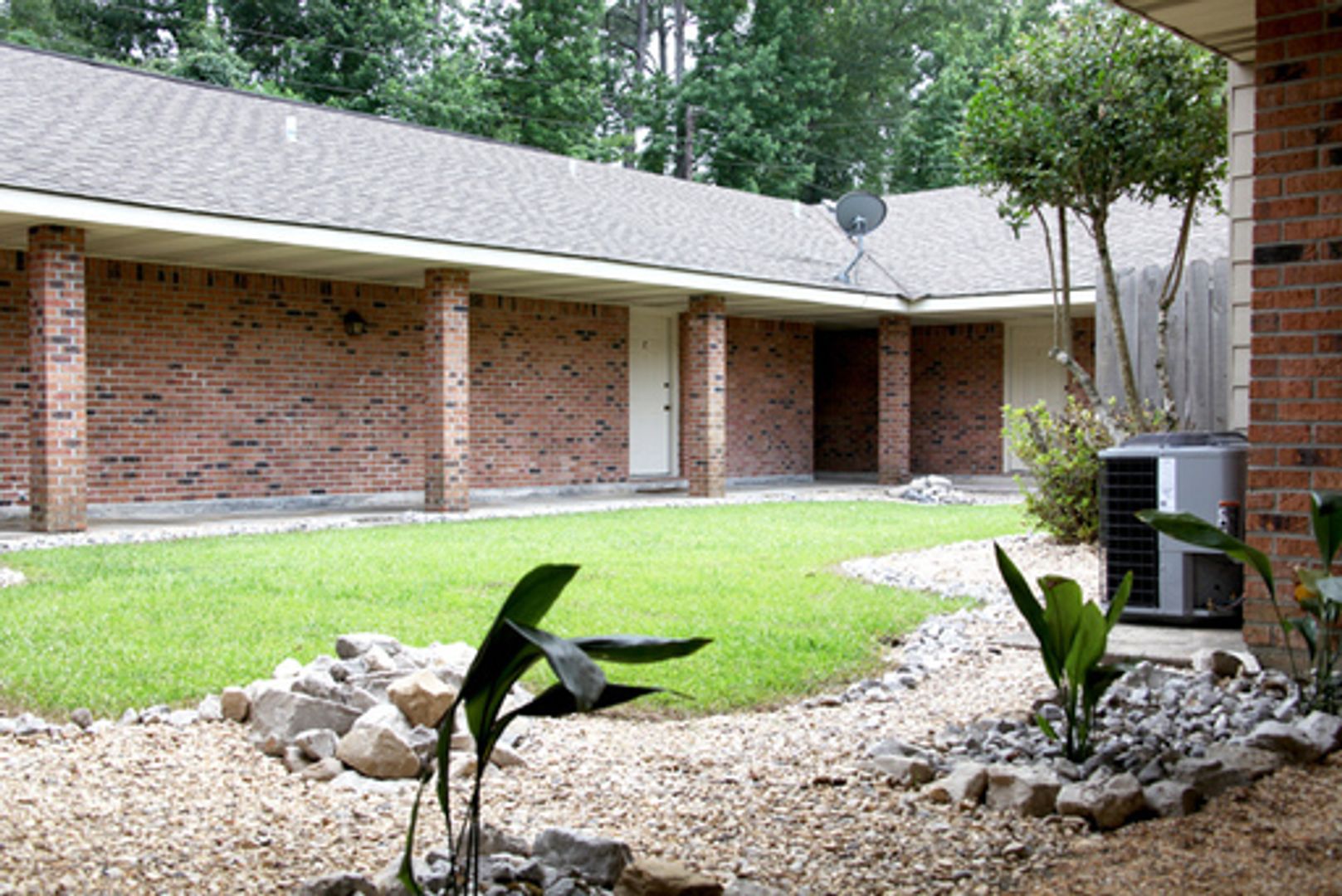 Covington Apartment: 5 Lurline Dr.