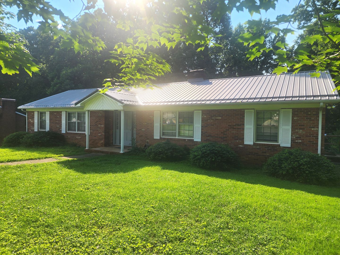 Pfafftown House: 1505 Turfwood