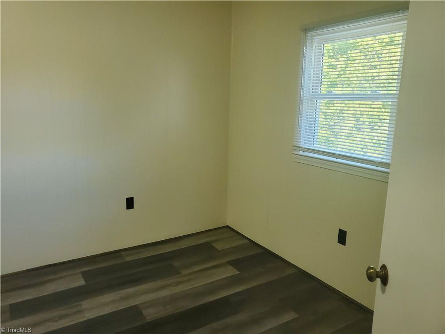 Mount Airy Apartment: 619 Creed Street