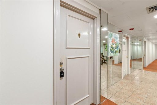 4600 Ocean Dr Unit 906 - 1/Bed 1/Bath - $1200/month – photo 1