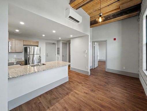 Gorgeous 1-Bedroom – photo 1
