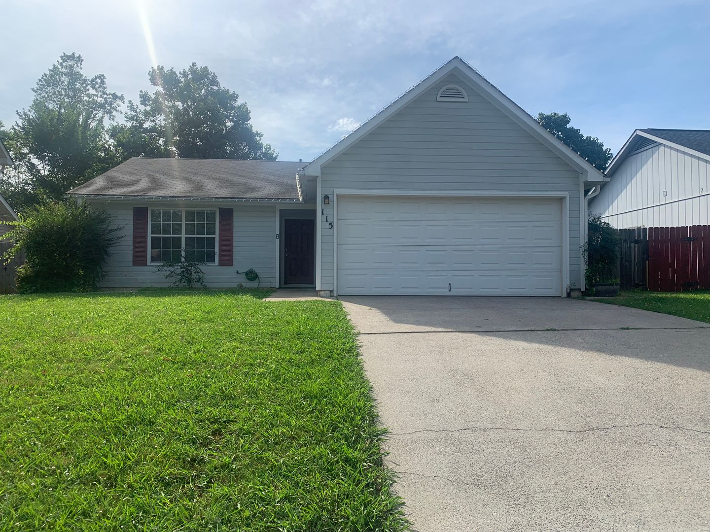 Madison House: 115 Sugar Bluff Ln NW
