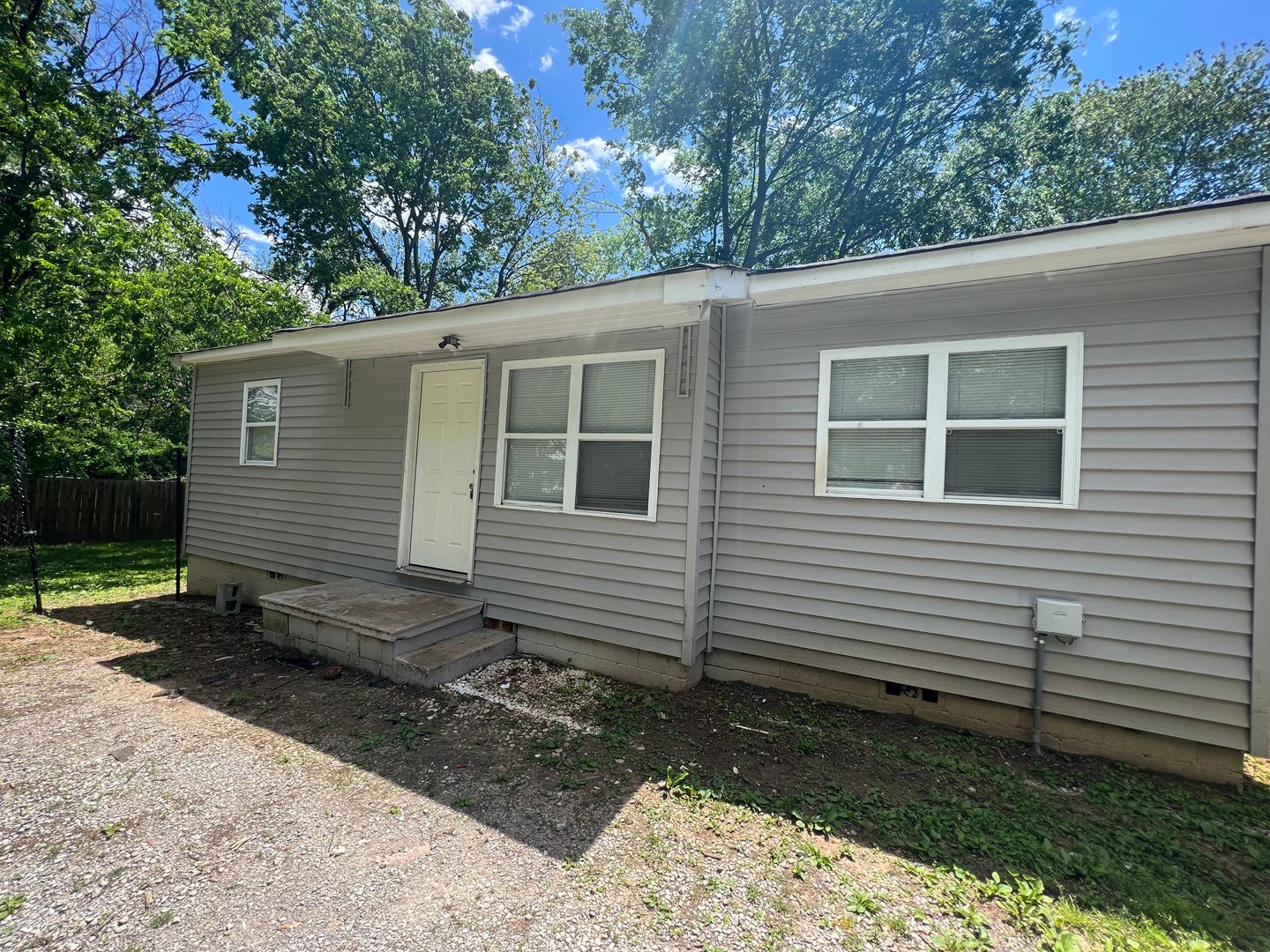 Huntsville Apartment: 2506 Kildare St