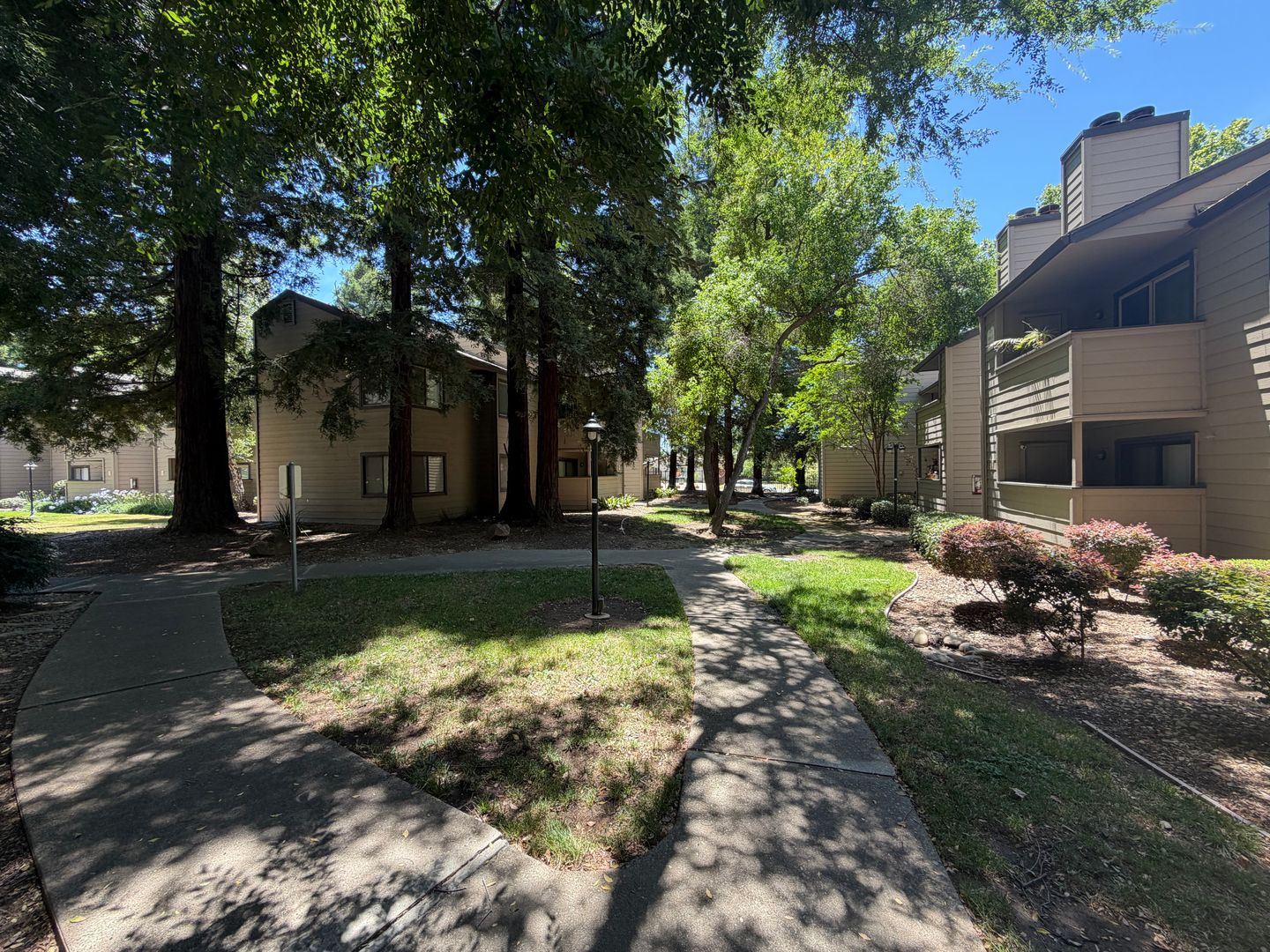 Sacramento House: 3715 Tallyho Drive #140