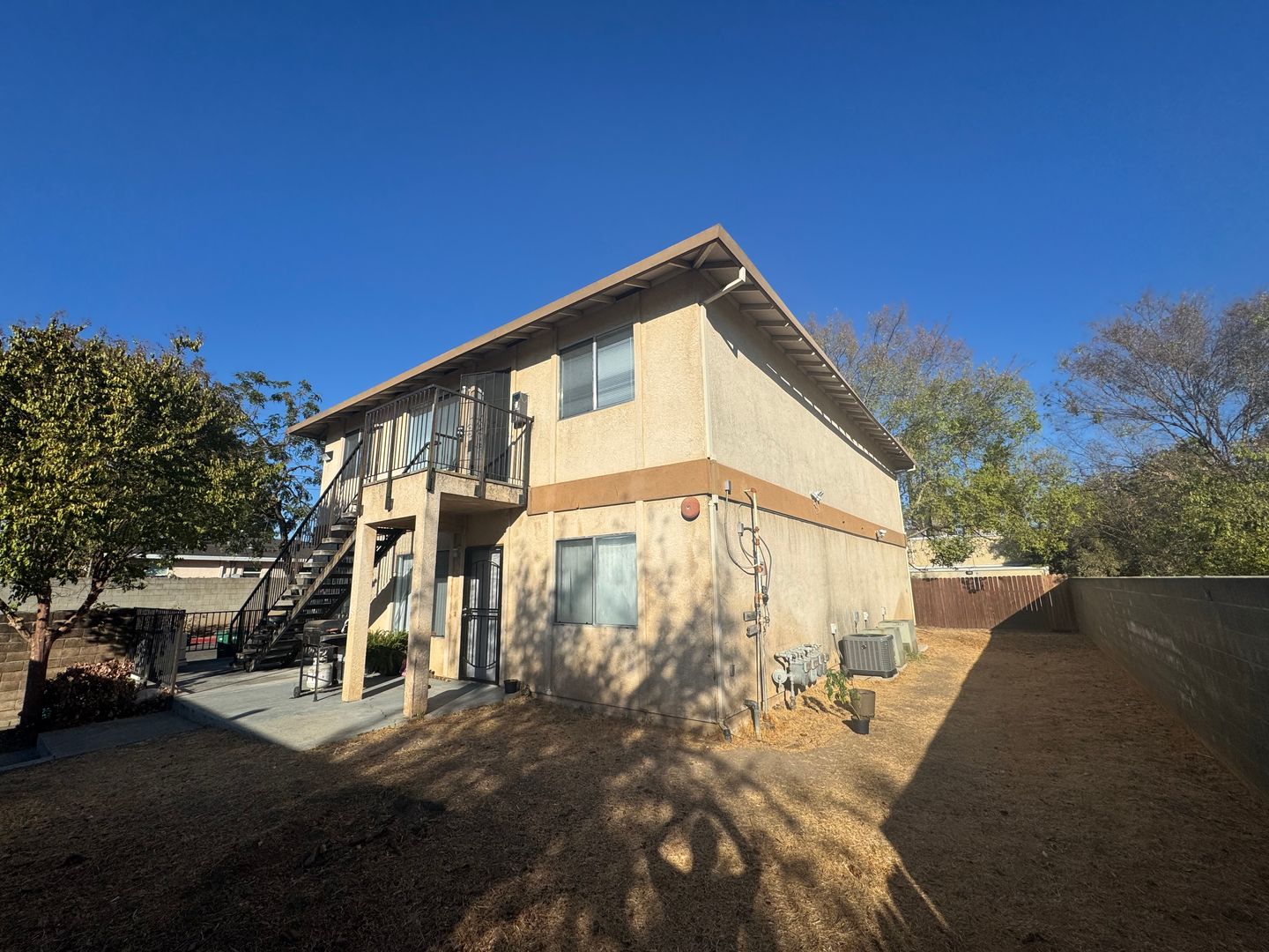 Sacramento Apartment: 2630 Darwin St