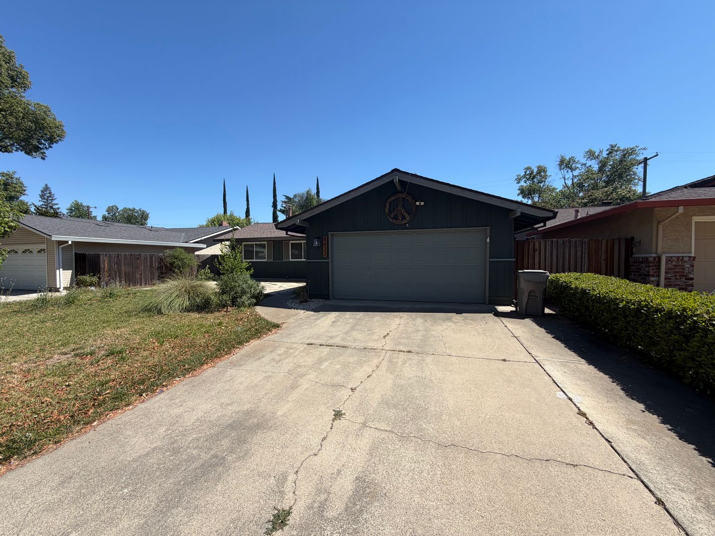 Sacramento House: 8632 Midfield Way