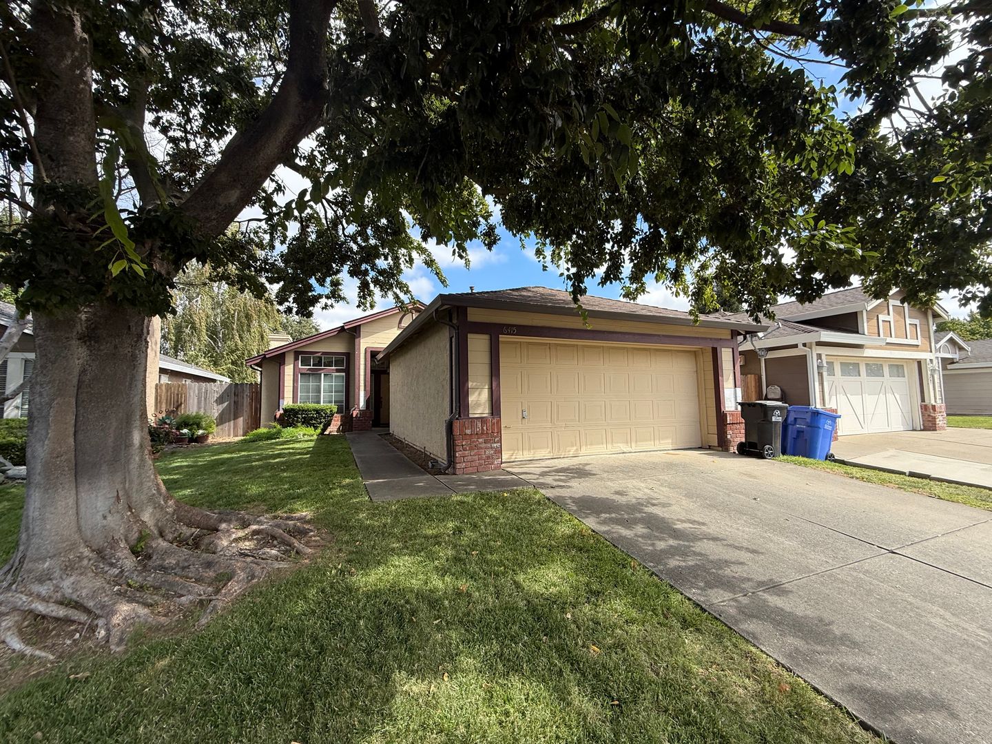 Elk Grove House: 6415 Shasta Creek Way