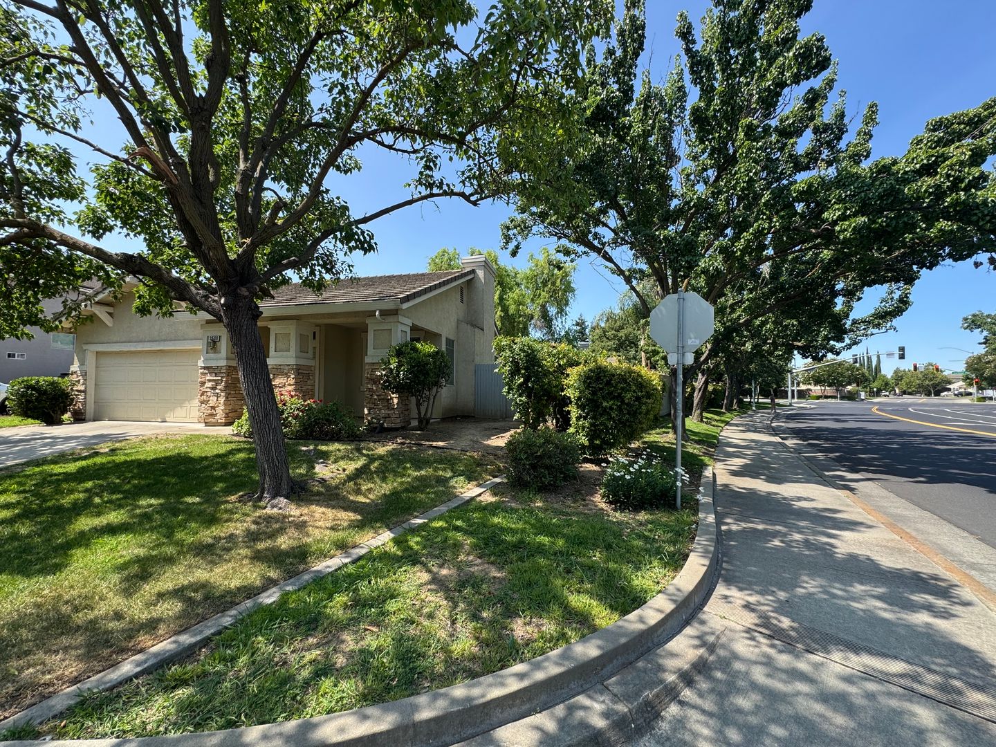 Elk Grove House: 2500 Babson Drive