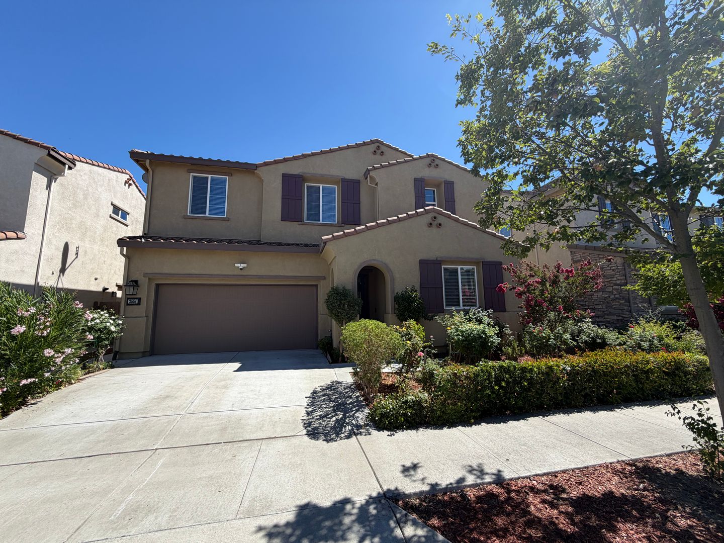 Sacramento House: 3554 Sardinia Island Way