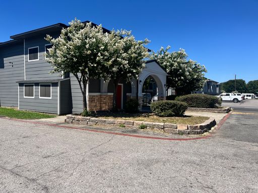 2838 Royal Lane, 1211 – photo 1