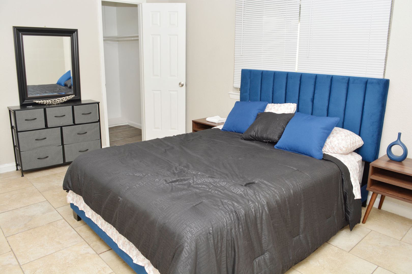 Mesquite Apartment: 2500 E Meadows Blvd