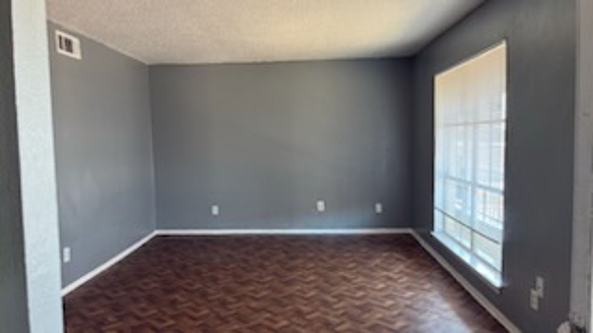 Fort Worth Apartment: 5720 Meadowbrook Dr