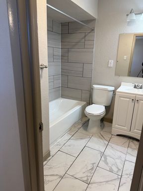 3 Bed 2 Bath Flat – photo 1