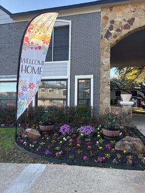 133 Highland Village – photo 1