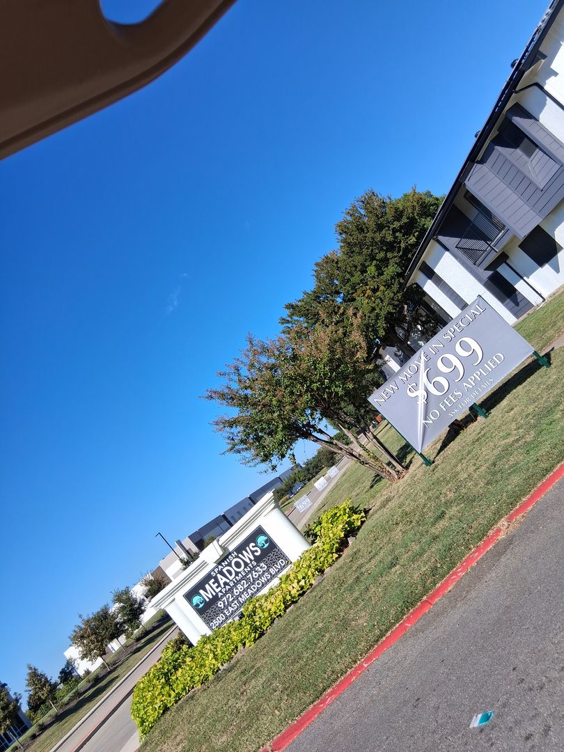Mesquite Apartment: 2500 E Meadows Blvd