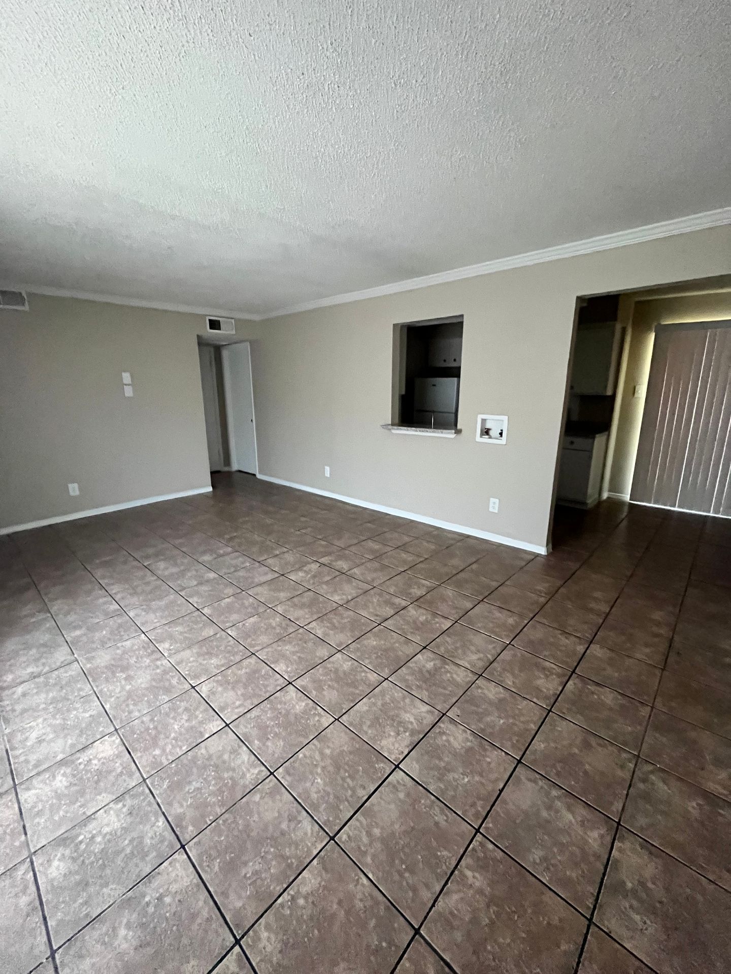 Dallas Apartment: 2838 Royal Lane