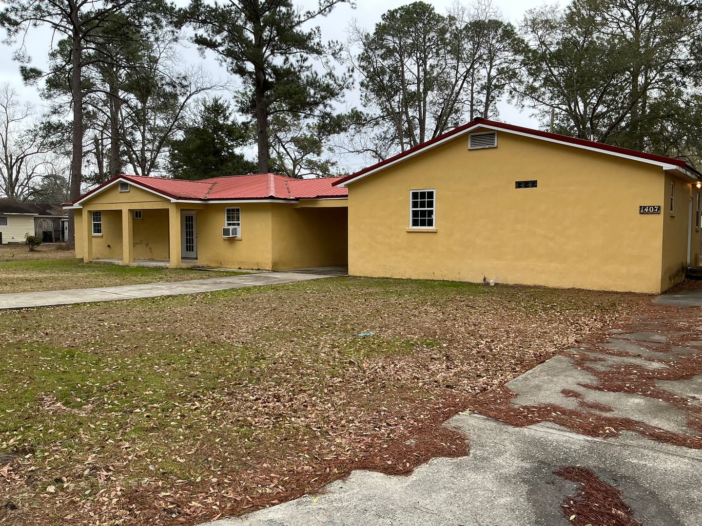 Waycross Apartment: 1407 Pine Street