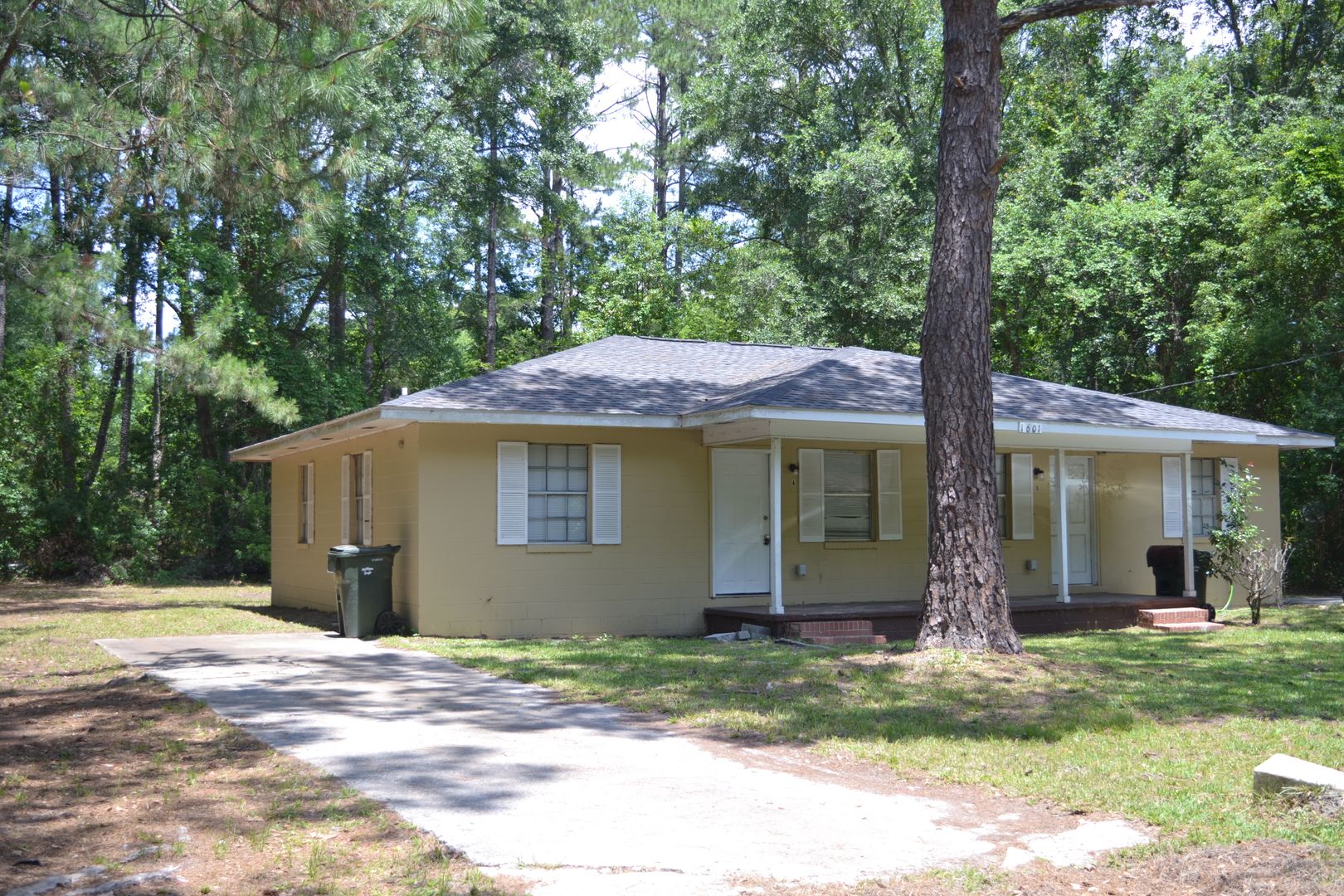 1601 A Vernon St, Waycross, GA 31501